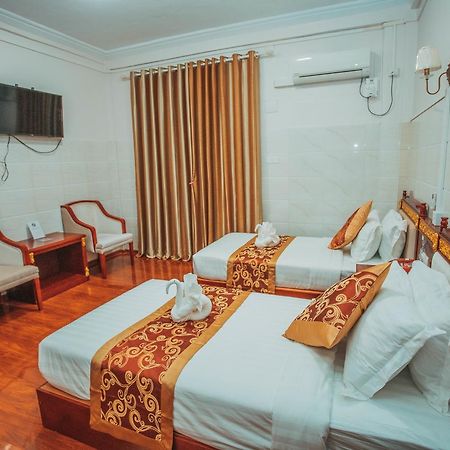 Amber Palace Hotel Мьичина Экстерьер фото