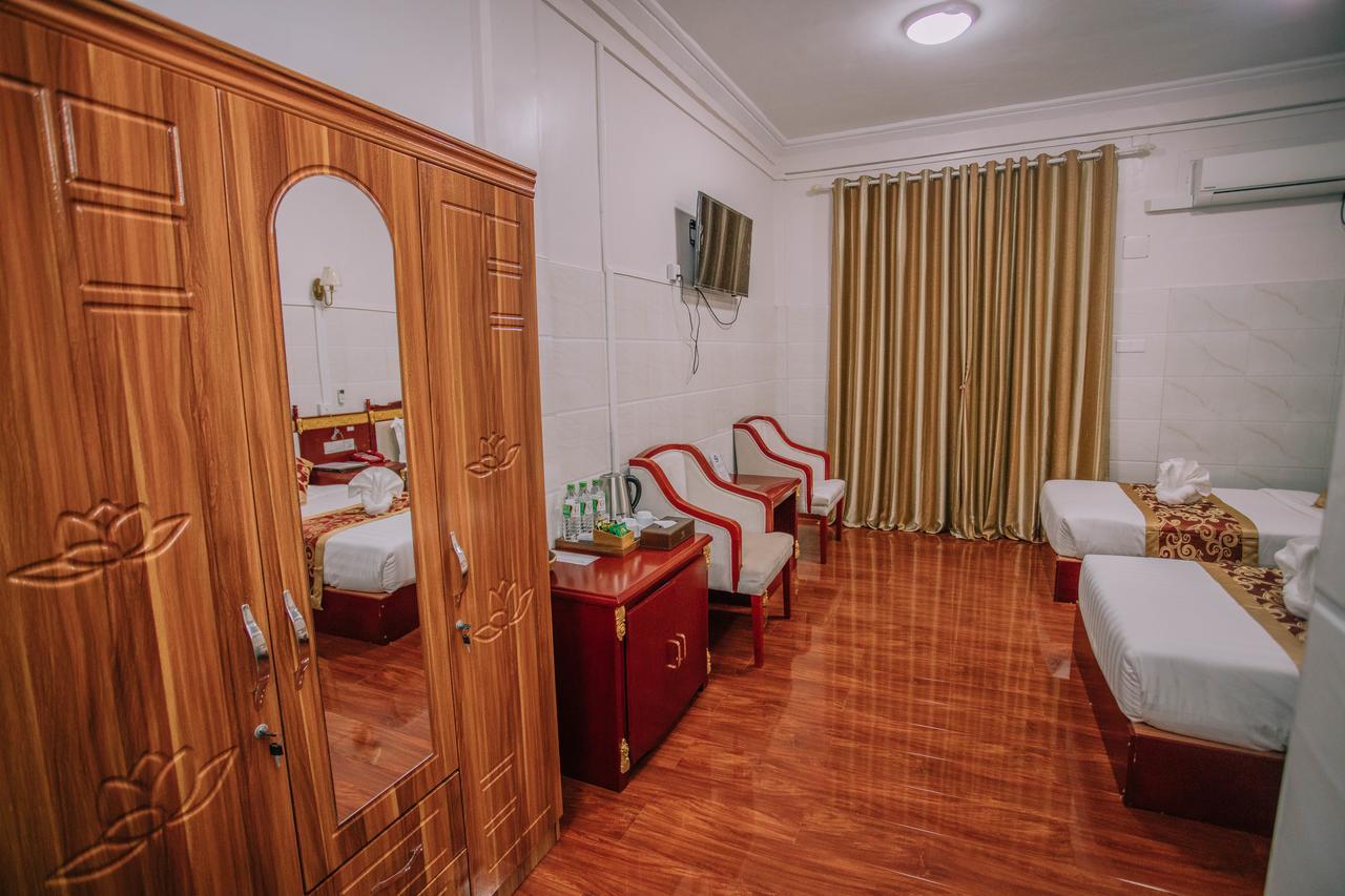 Amber Palace Hotel Мьичина Экстерьер фото