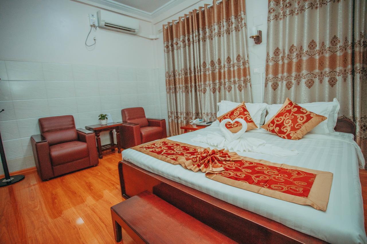Amber Palace Hotel Мьичина Экстерьер фото
