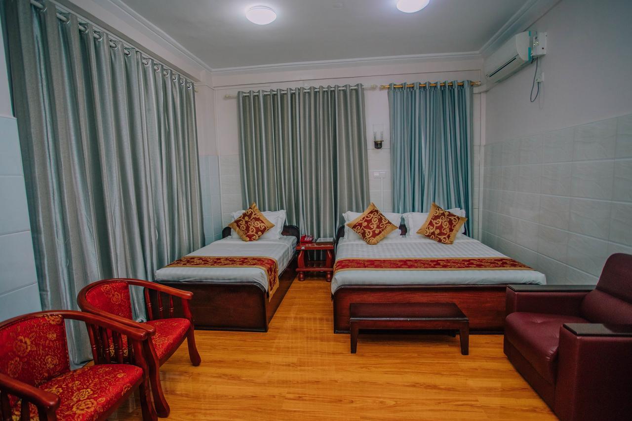 Amber Palace Hotel Мьичина Экстерьер фото
