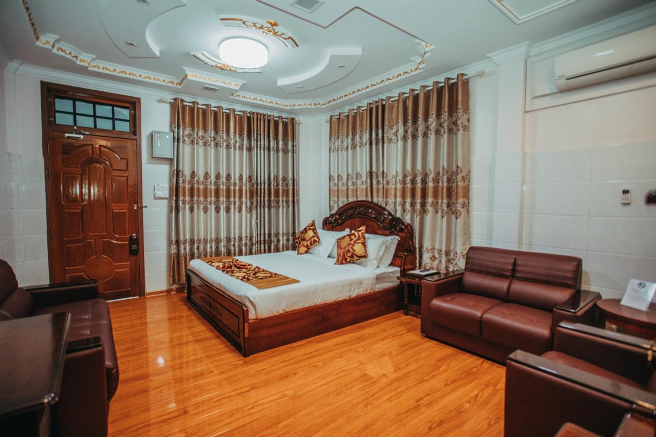 Amber Palace Hotel Мьичина Экстерьер фото